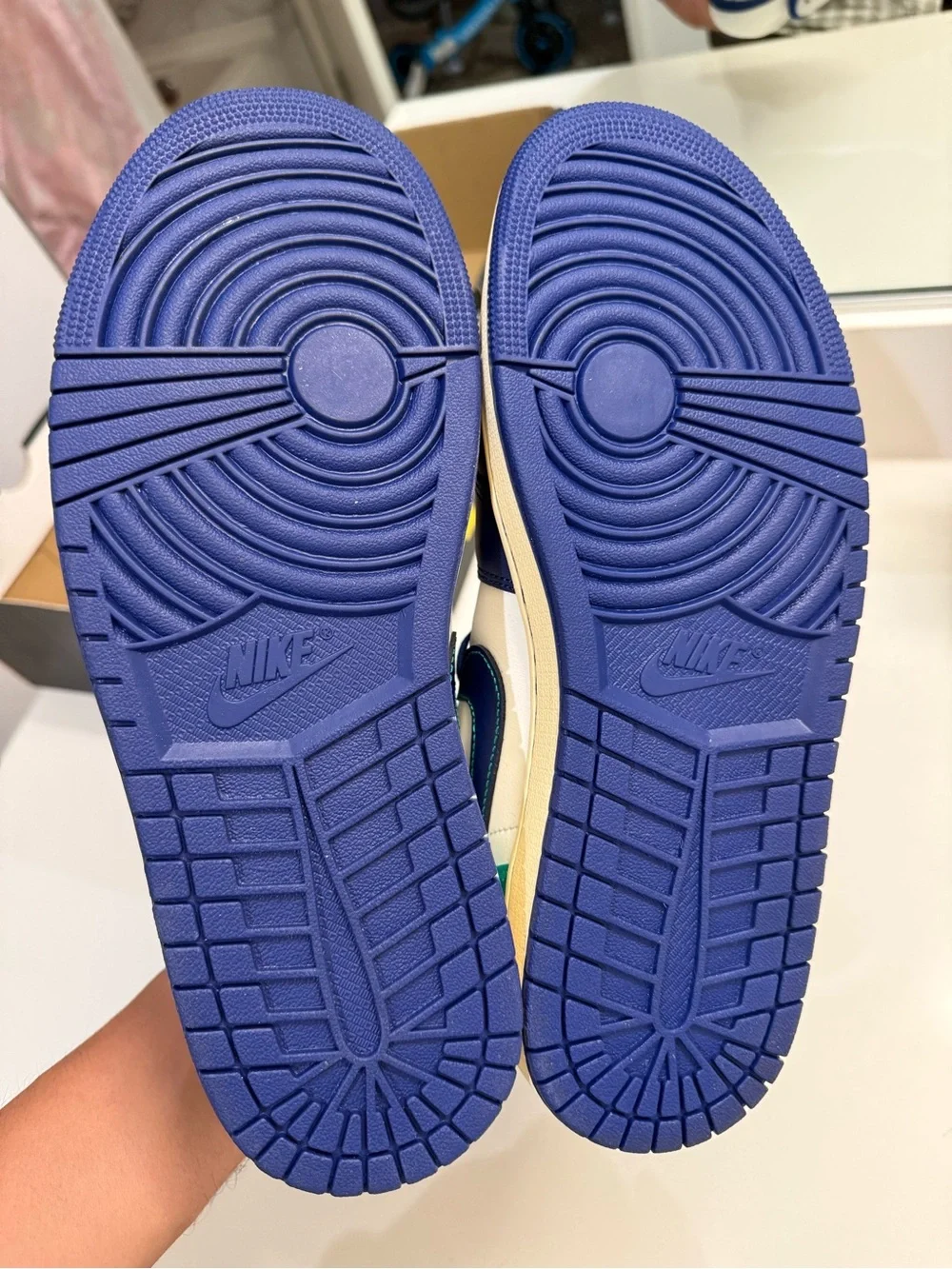 Jordan Low-Top Sneakers in Teal, Royal Blue & White